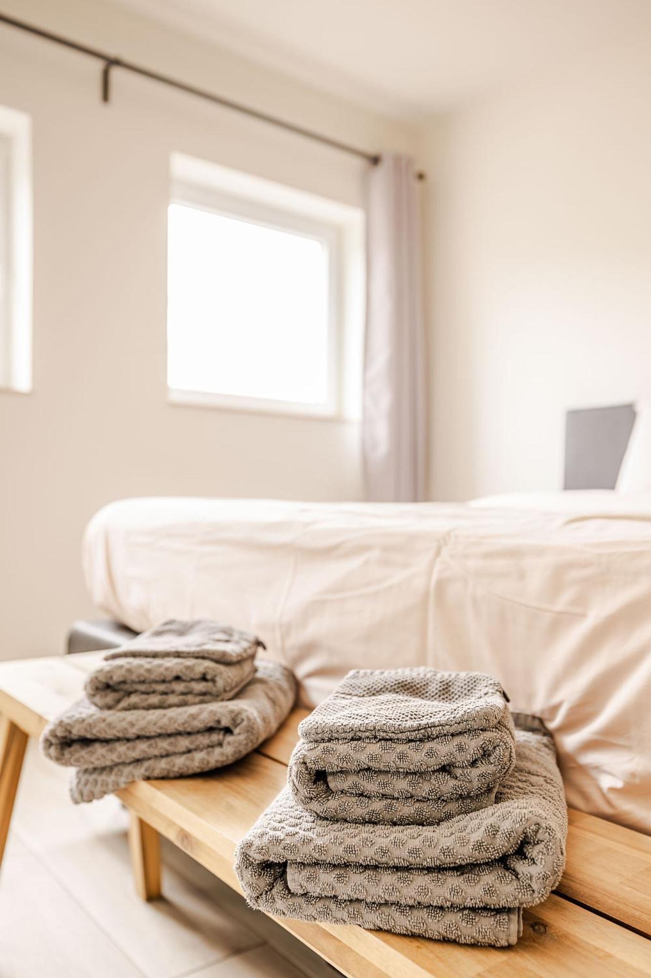شقة Red Rabbit Tourist And Business Flats - I & II Zele المظهر الخارجي الصورة