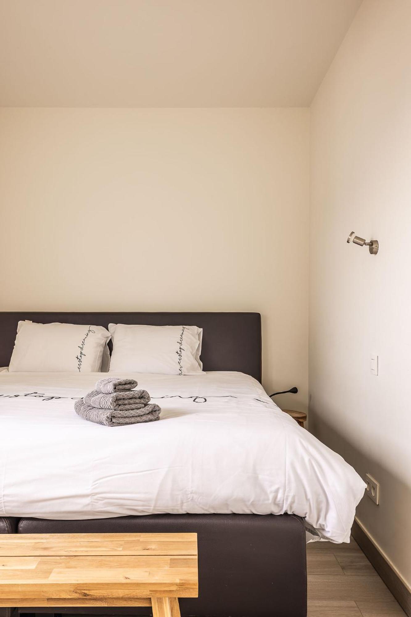 شقة Red Rabbit Tourist And Business Flats - I & II Zele المظهر الخارجي الصورة